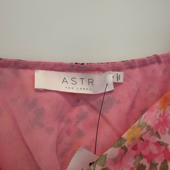 Astr Pink Floral Women's Cropped Top - Picture 2 of 5
